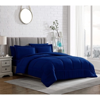 Nazma Comforter Set