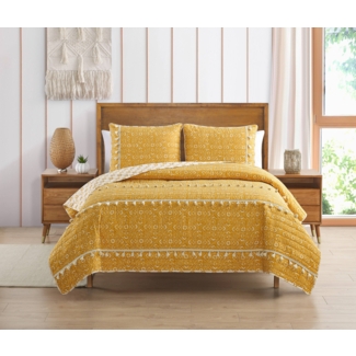 Pasadena Medallion Yellow Microfiber Quilt Set with Tassels