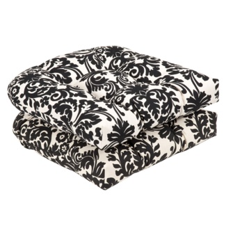 https://visualhunt.com/photos/23/pillow-perfect-outdoor-seat-cushion-19-w-x-19-d.jpg?s=wh2