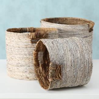 Wicker Baskets With Handles - VisualHunt