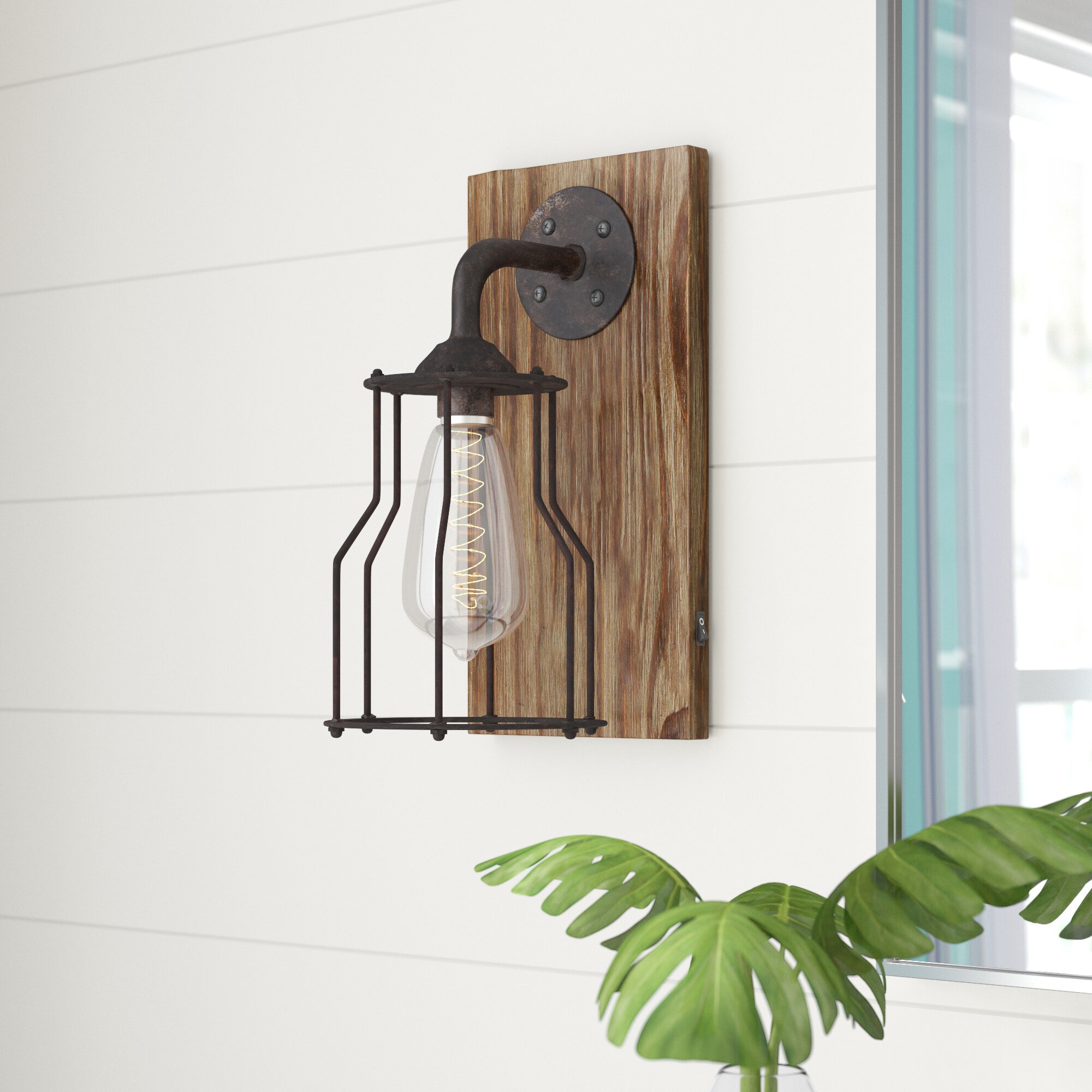 Roxy Armed Sconce