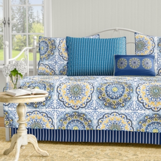 Rushmere Quilt Set