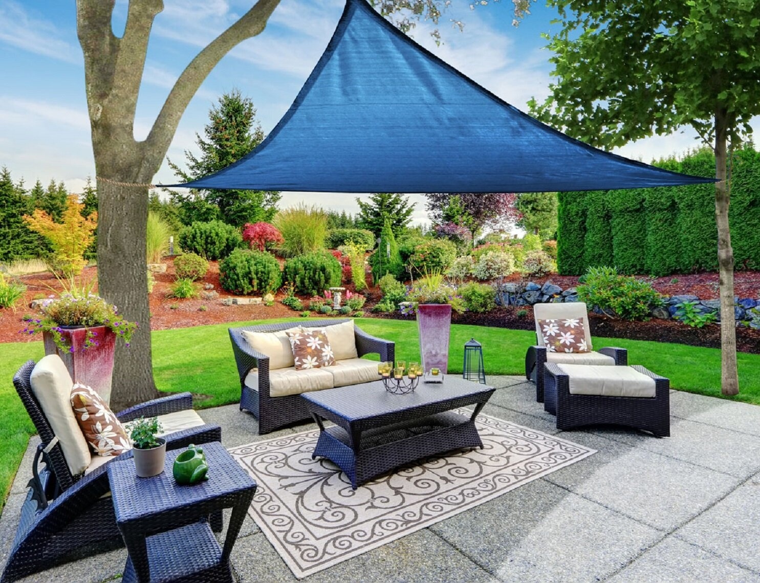 ShadeSheet Triangle Shade Sail