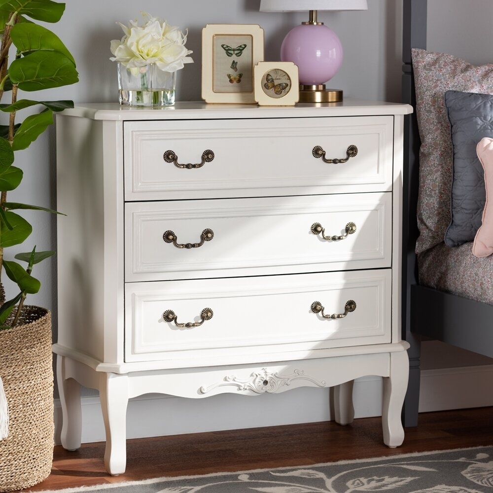 Vahit 31.5'' Tall 3 - Drawer Accent Chest