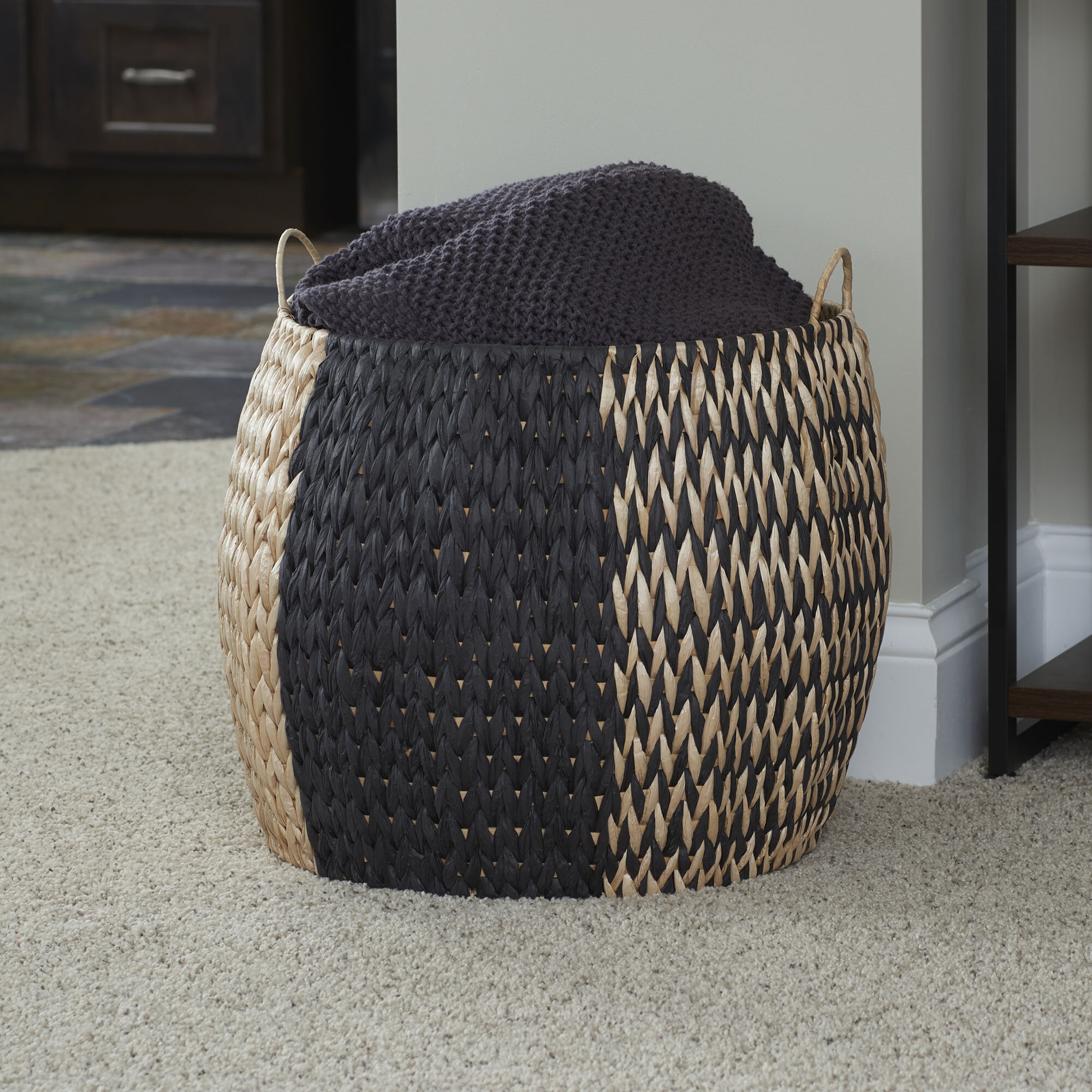 Wicker Baskets With Handles - VisualHunt