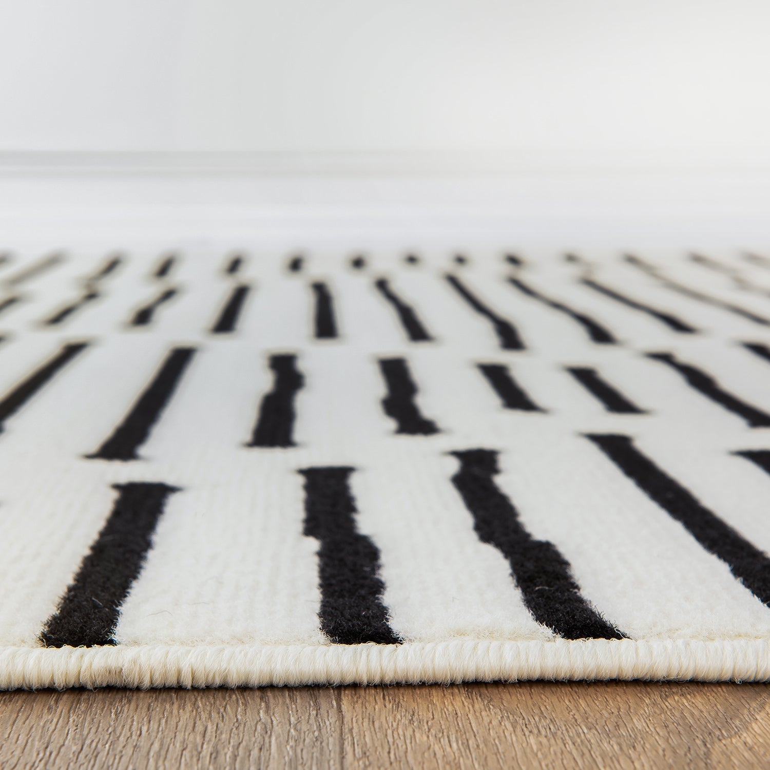 Area Rug Irregular Stripes Cream Base Minimalist Floor Rug