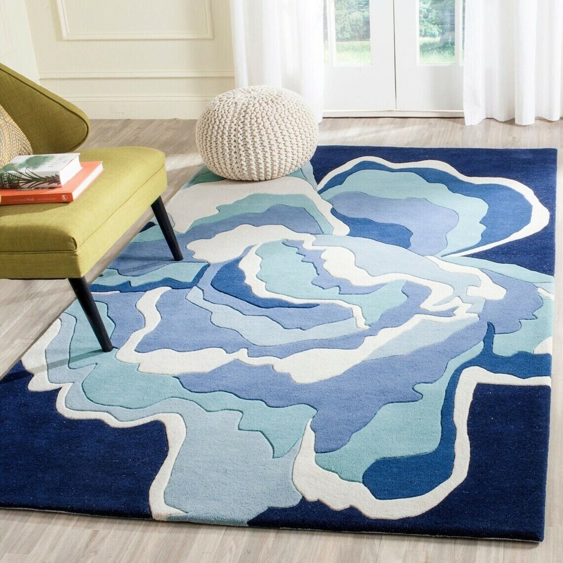 Area Rug Oversized Petal Design Hand Tufted Area Rug