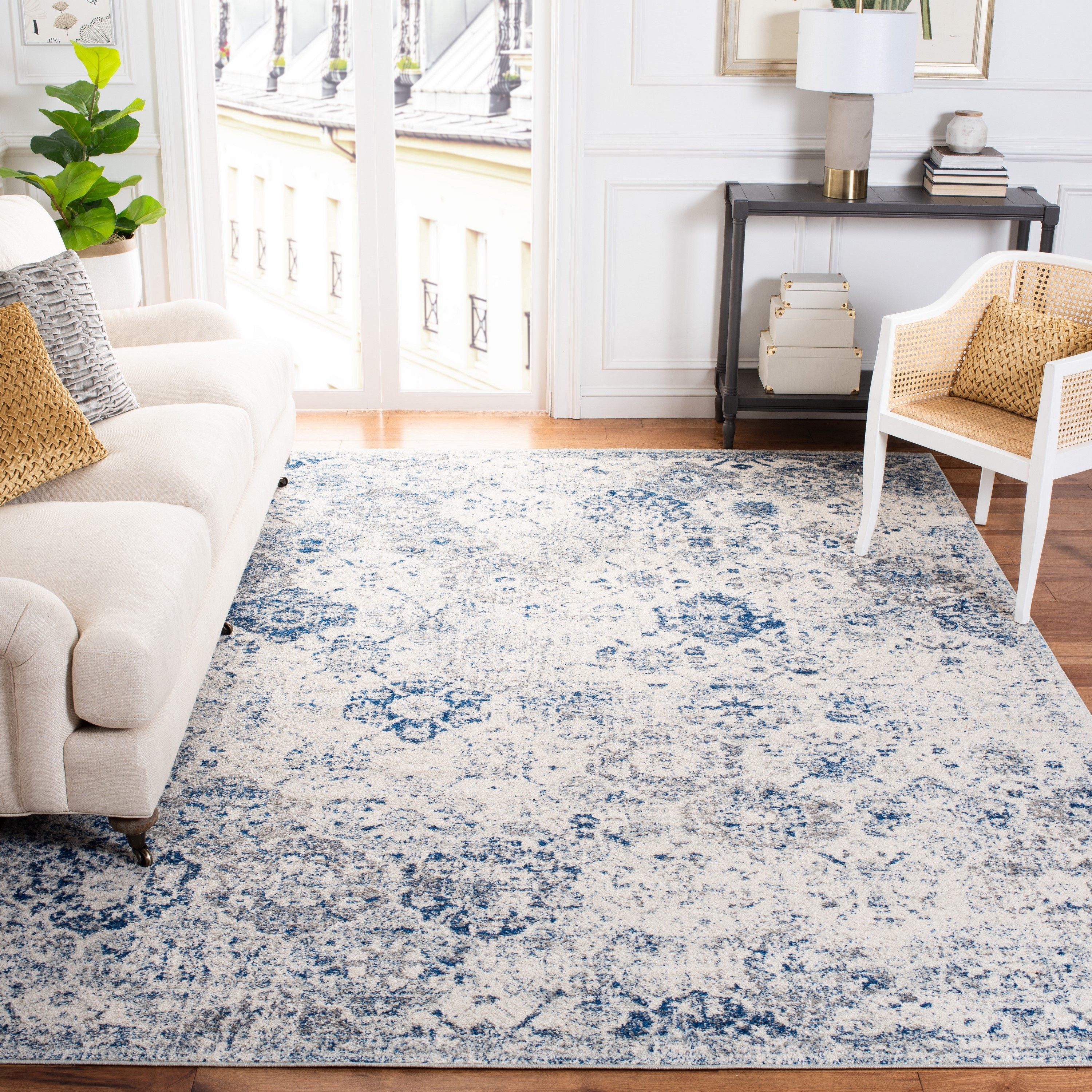 Area Rug Royal Accents Distressed Medallion Motif