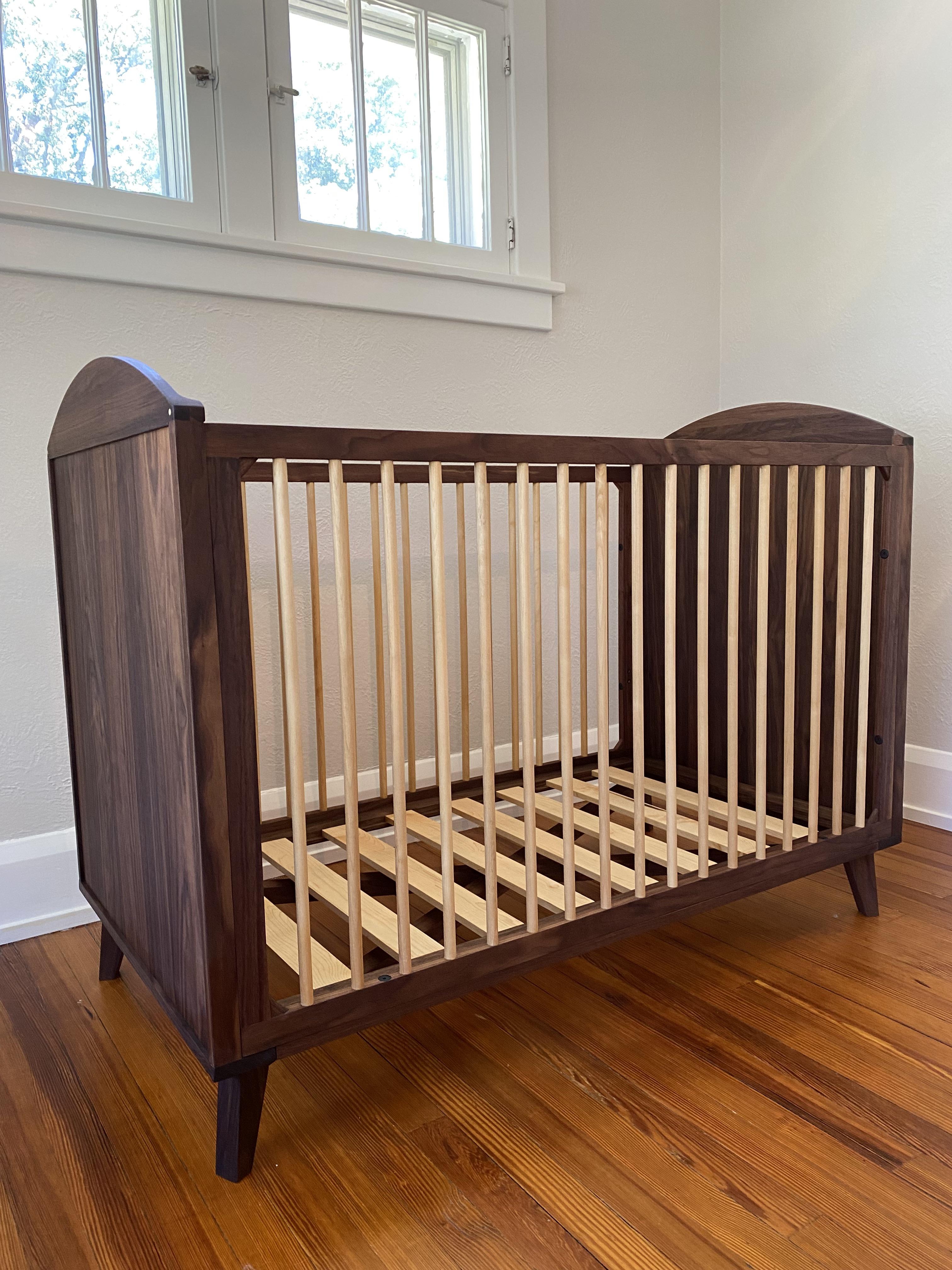 Baby Crib Two-Tone Wood Arched Blonde Ends - Two-tone wood baby bed