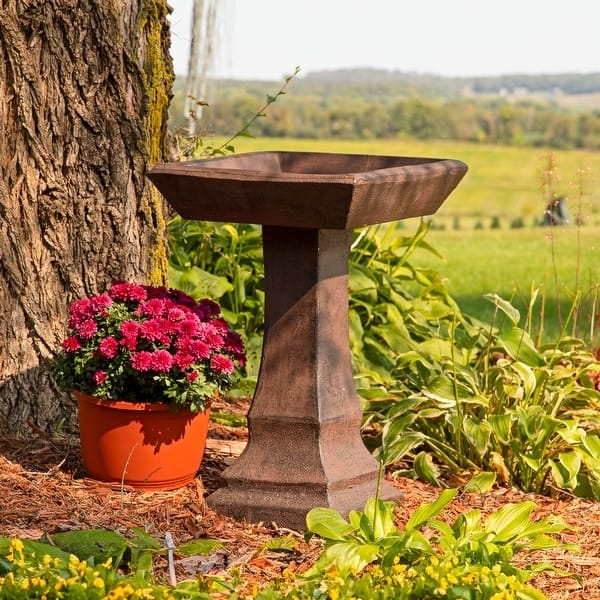 Birdbath of Reinforced Concrete with Square Basin
