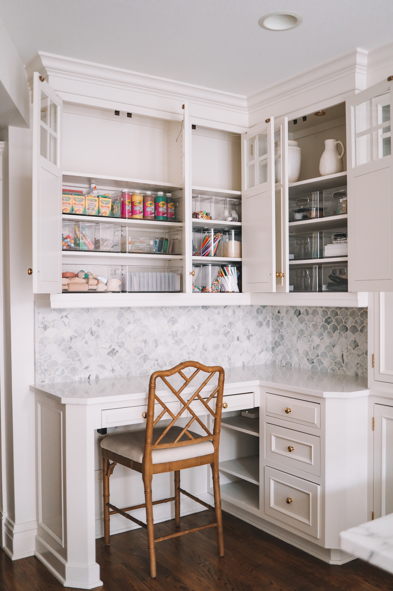 Built In Desk Scalloped Marble Backsplash Gold Knobs White Nook