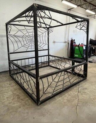 Canopy Bed: Spider Web Pattern Gothic Furniture