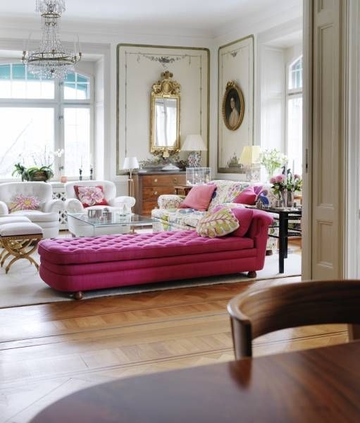 Chaise Longue with Deep Tufting and Cylindrical Base