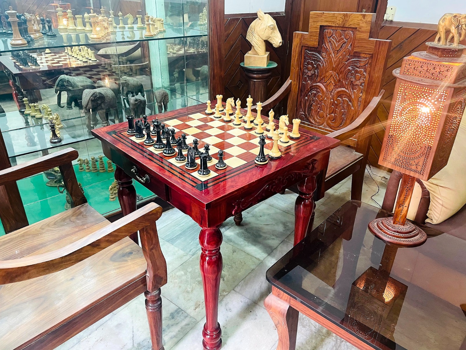 Chess Table Set: Luxury Padauk Chess Table Carvings