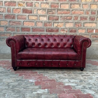 Chesterfield Sofa Classic Tufted Oxblood Red Leather Seating
