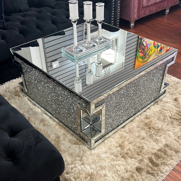 Coffee Table: Crushed Diamond Sides Square Reflective Table