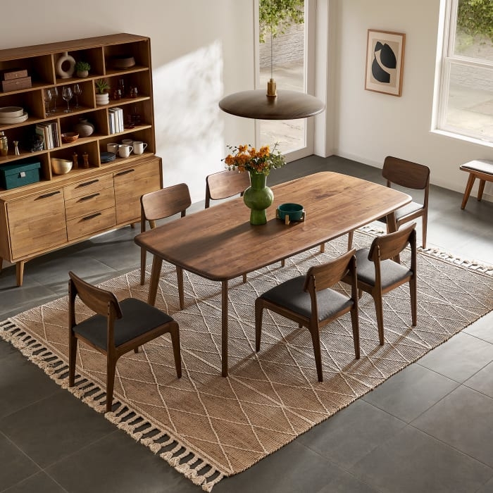 Dining Set with Rounded Corners and Japandi Wooden Style