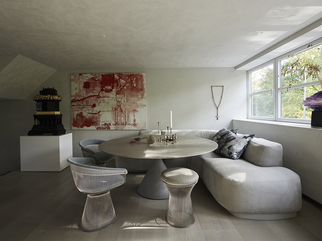 Dining Sofa Wireframe Base for Minimalist Breakfast Nooks
