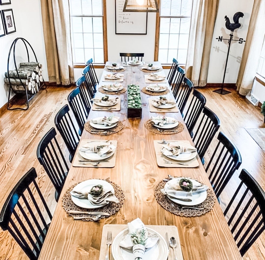 Farmhouse Dining Table: 14 Seat extra long farmhouse table