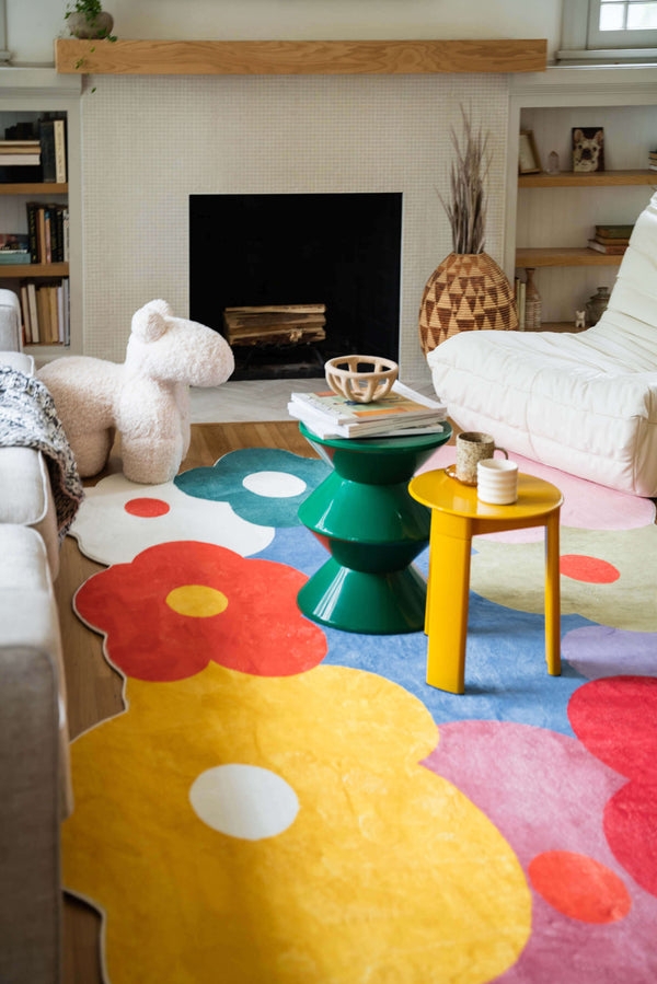 Irregular Flower Area Rug with Vibrant Scalloped Edges.