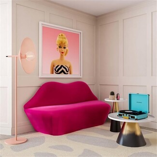 Lip Settee Hot Pink Lip Sofa Lip Shaped Back Pop Art