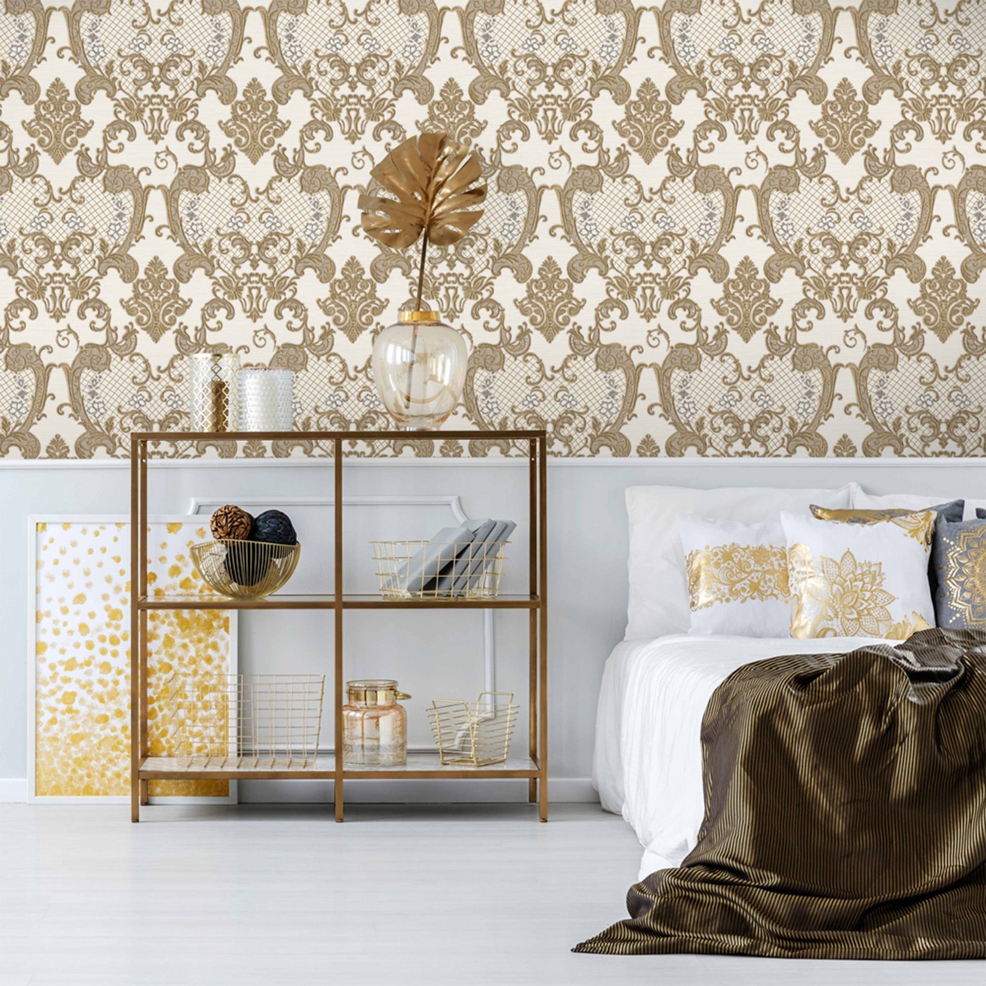 Luxury Wallpaper: Gold Embossed Quilted Texture Background