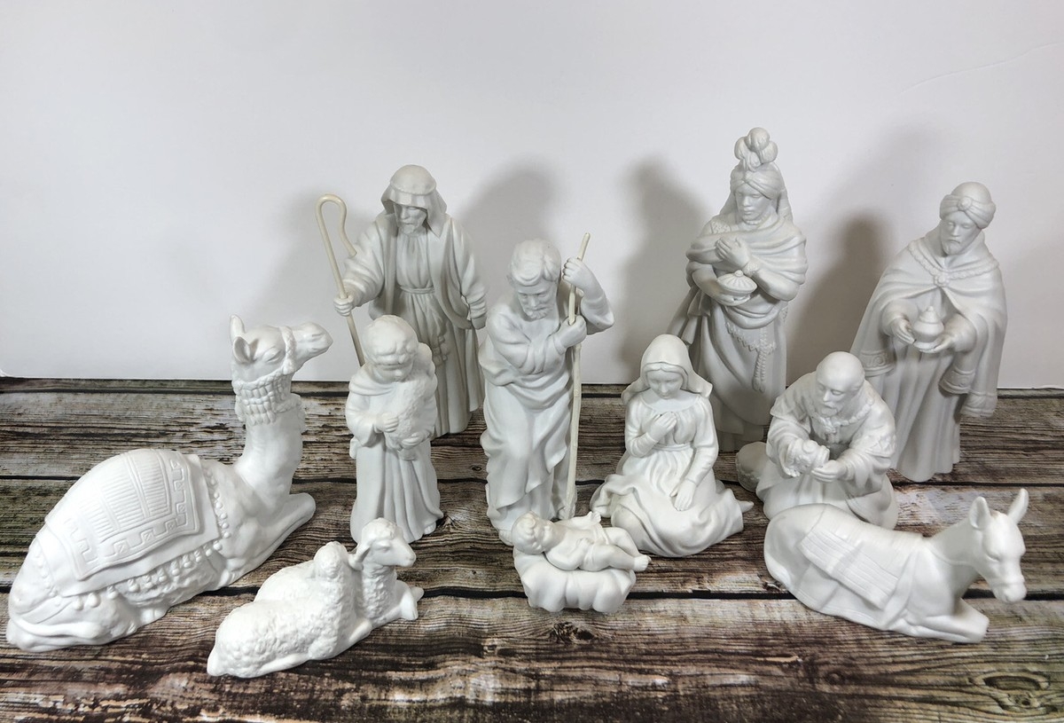 Nativity Set in Matte Finish and All White Aesthetic 11 Piece Set