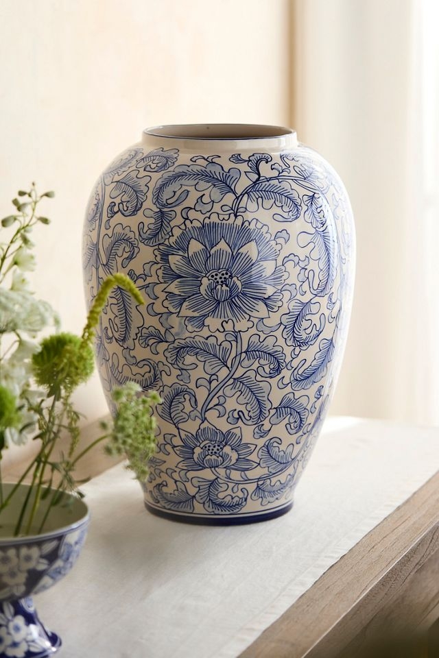 Ovoid Vase Silhouette Wide Mouth Chinoiserie Style
