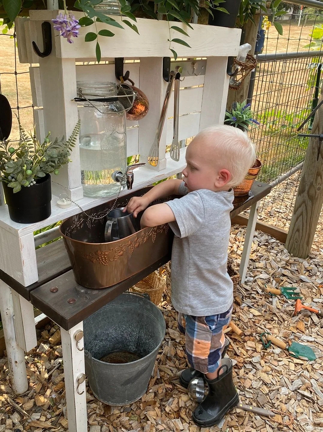 Potting Bench with Copper Toned Basin for DIY Kids Potting Bench