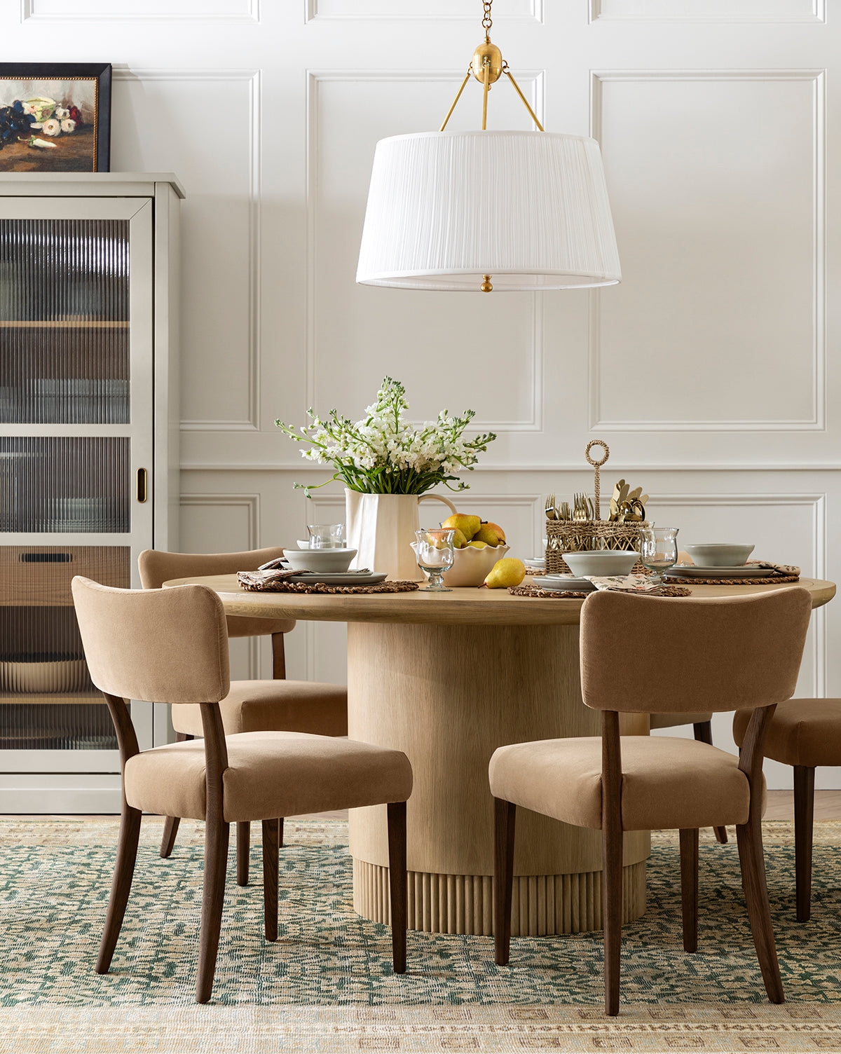 Round Dining Table: Fluted Pedestal Base Transitional Design
