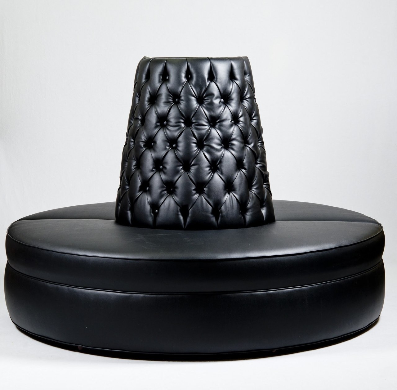 Round Settee with 72 Inch Diameter and Tufted Pedestal
