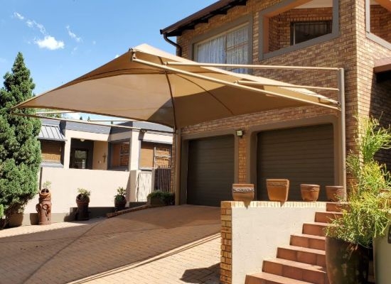 Shadeport Warm Beige Double Bay Coverage Cantilever
