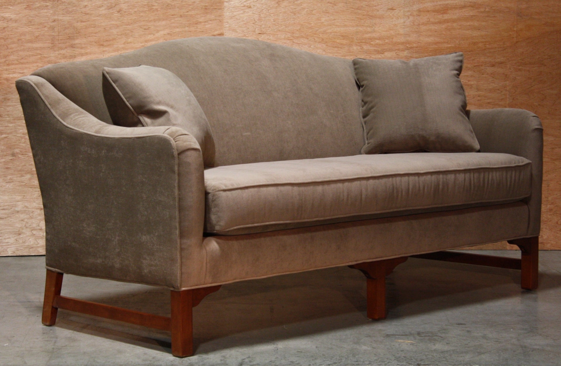 Sofa with Camelback Curve and Bench Seat Cushion in Taupe Brown