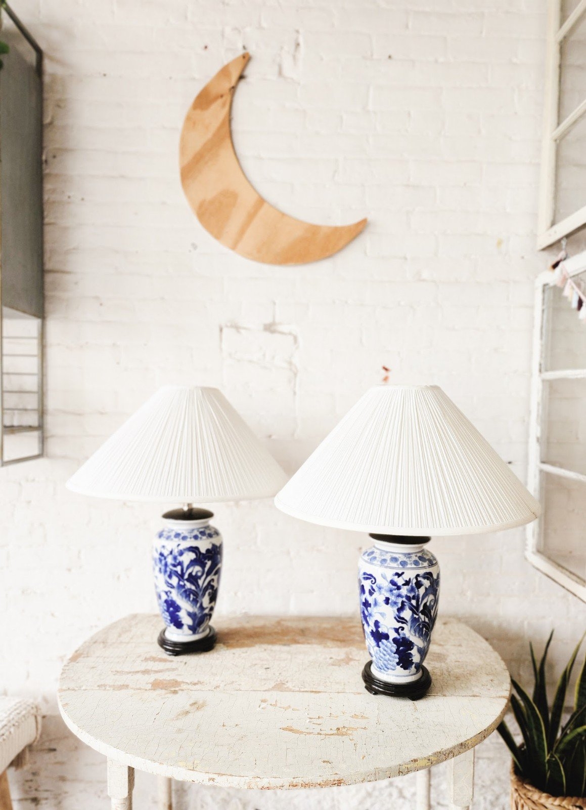 Table Lamp Heirlooms Distressed Finish Pleated Shade