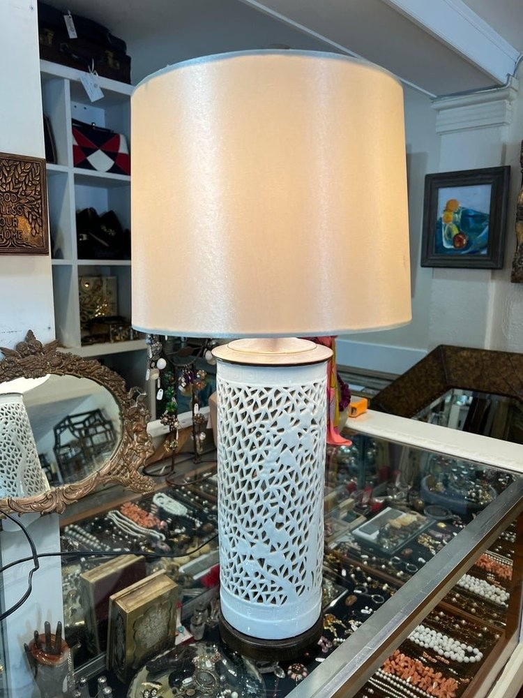 Table Lamp White Pierced Lattice Reticulated Design