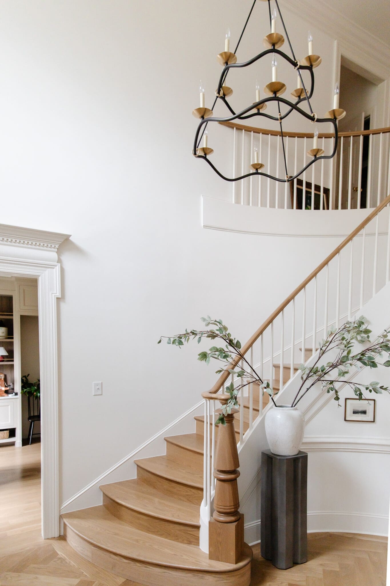 Tiered Chandelier Wavy Silhouette Black and Brass Metal