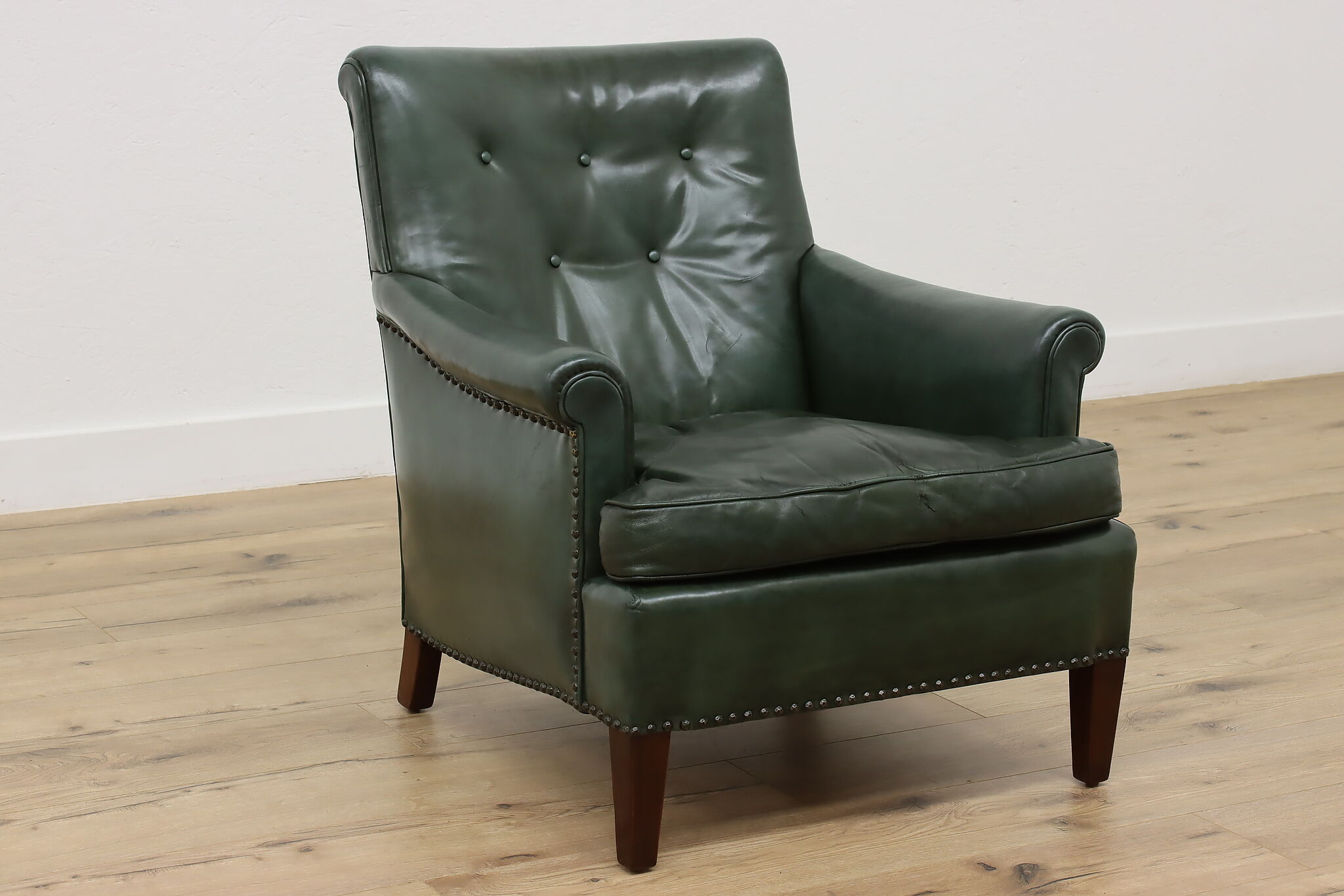 Armchair Hunter Leather Vintage Library Club Seating