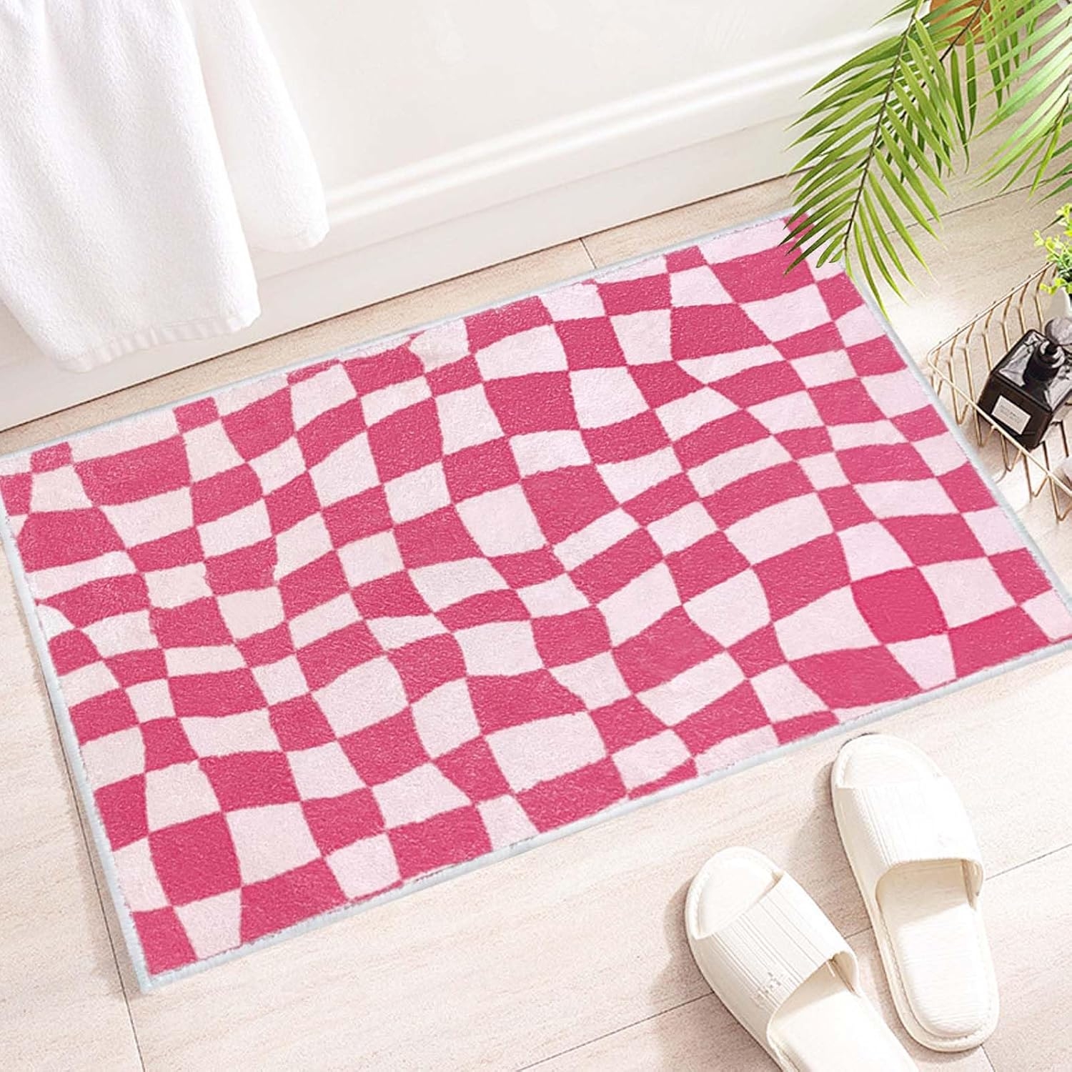 Bath Rug Wavy Checkered Pattern Aesthetic Bathroom Mat