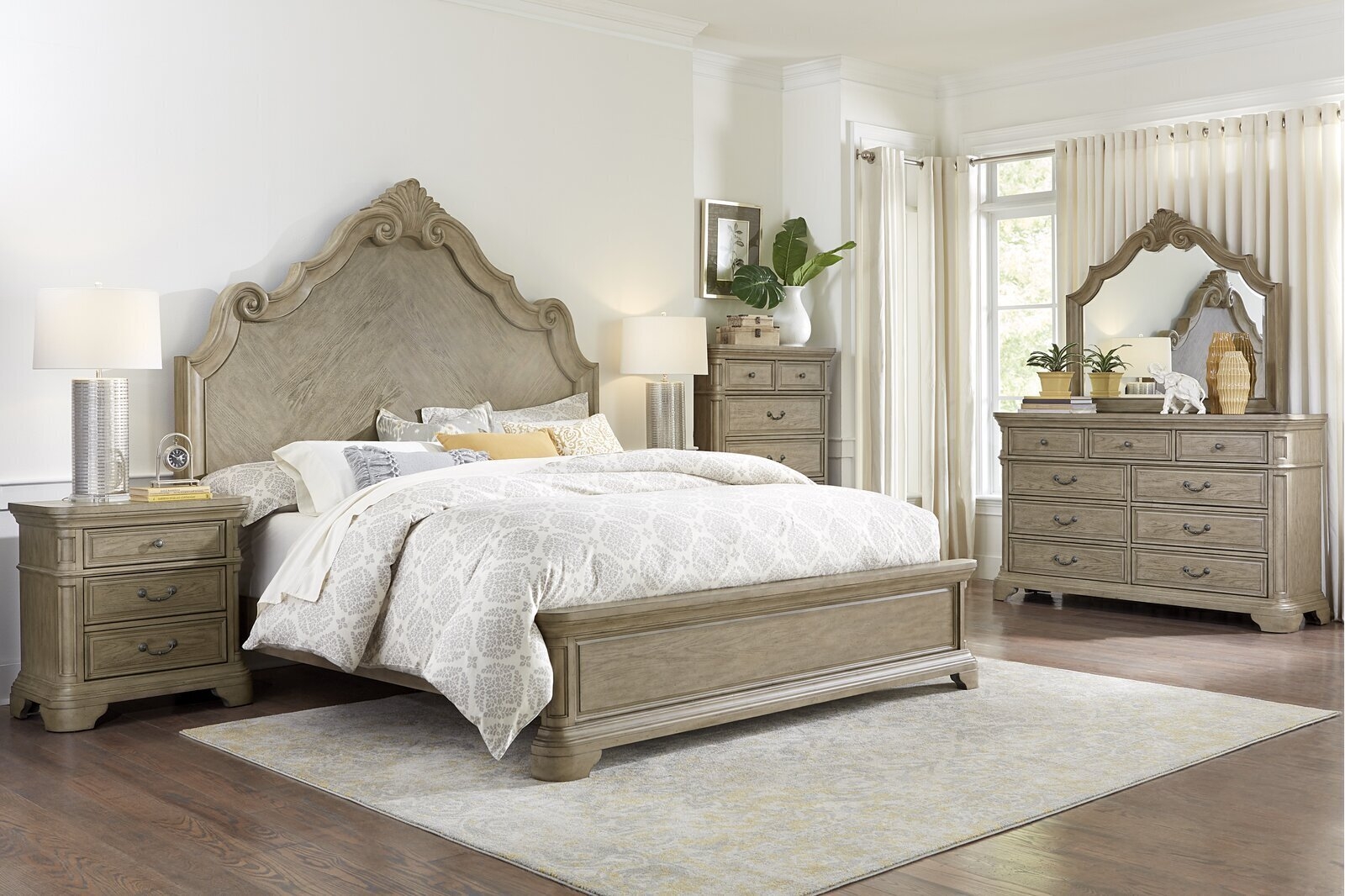 Bedroom Set Weathered Taupe Scalloped Wood Master Suite