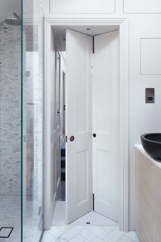 Bifold Door Integrated Pulls Style - Bifold Bathroom Door