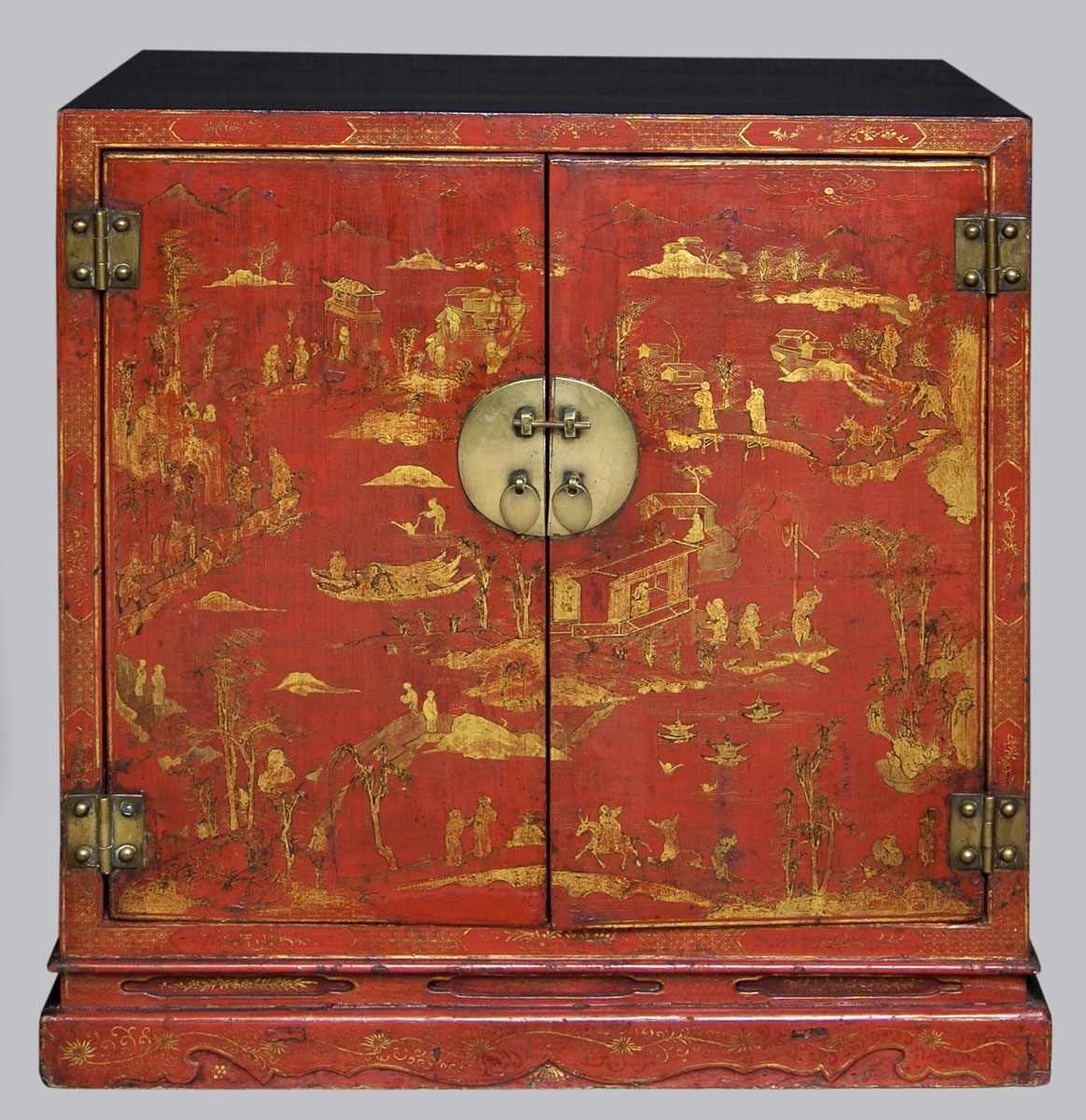 Cabinet Red and Gold Chinoiserie with Gilded Landscape