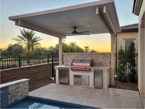 Cantilever Pergola with Integrated Fan and Stainless Steel