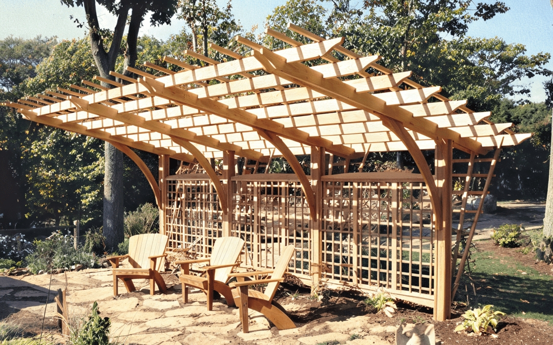 Cantilevered Pergola provides Lattice Back Panels and Beam