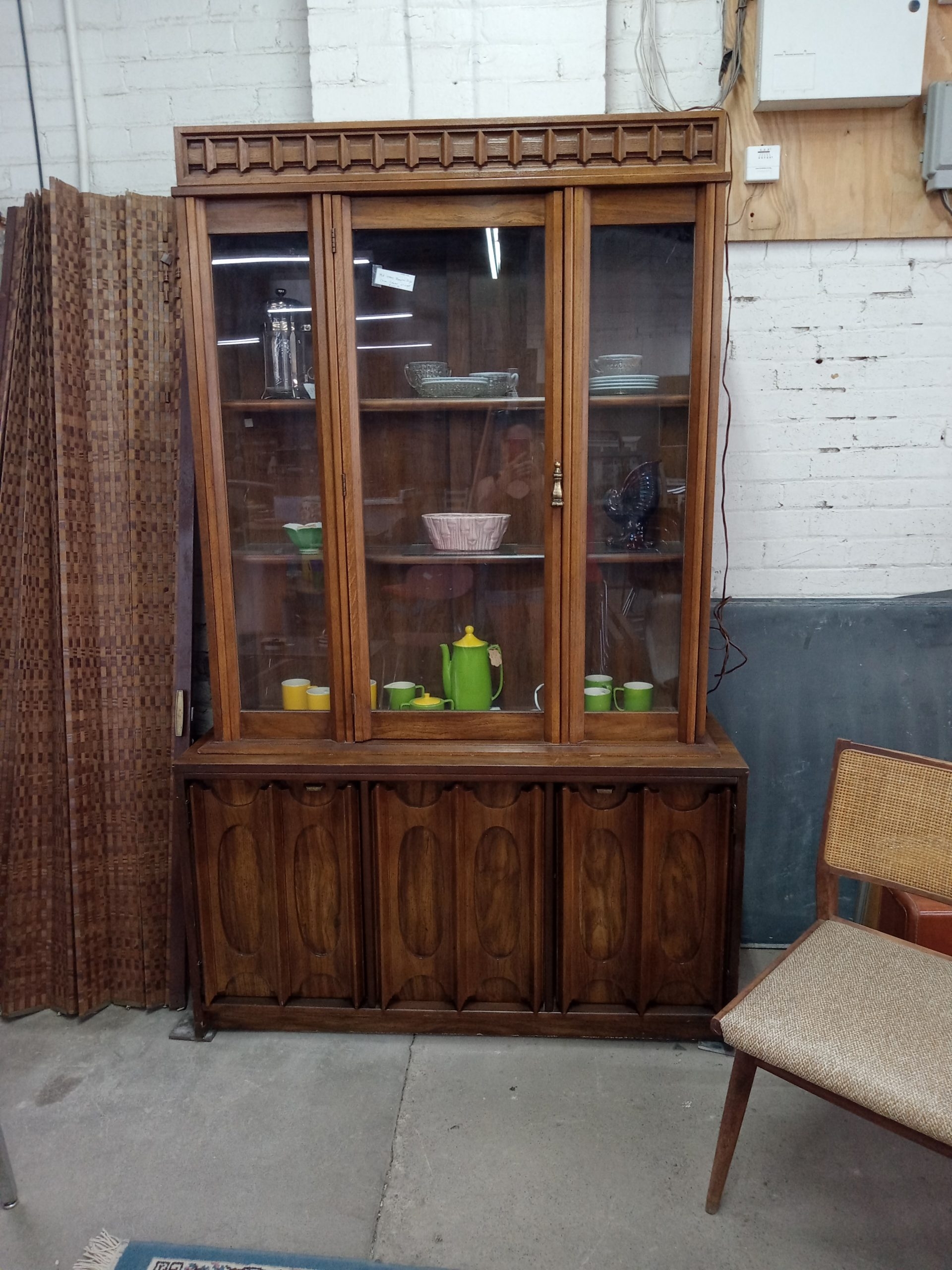 China Cabinet Sculptural Door Panels Brasilia Style