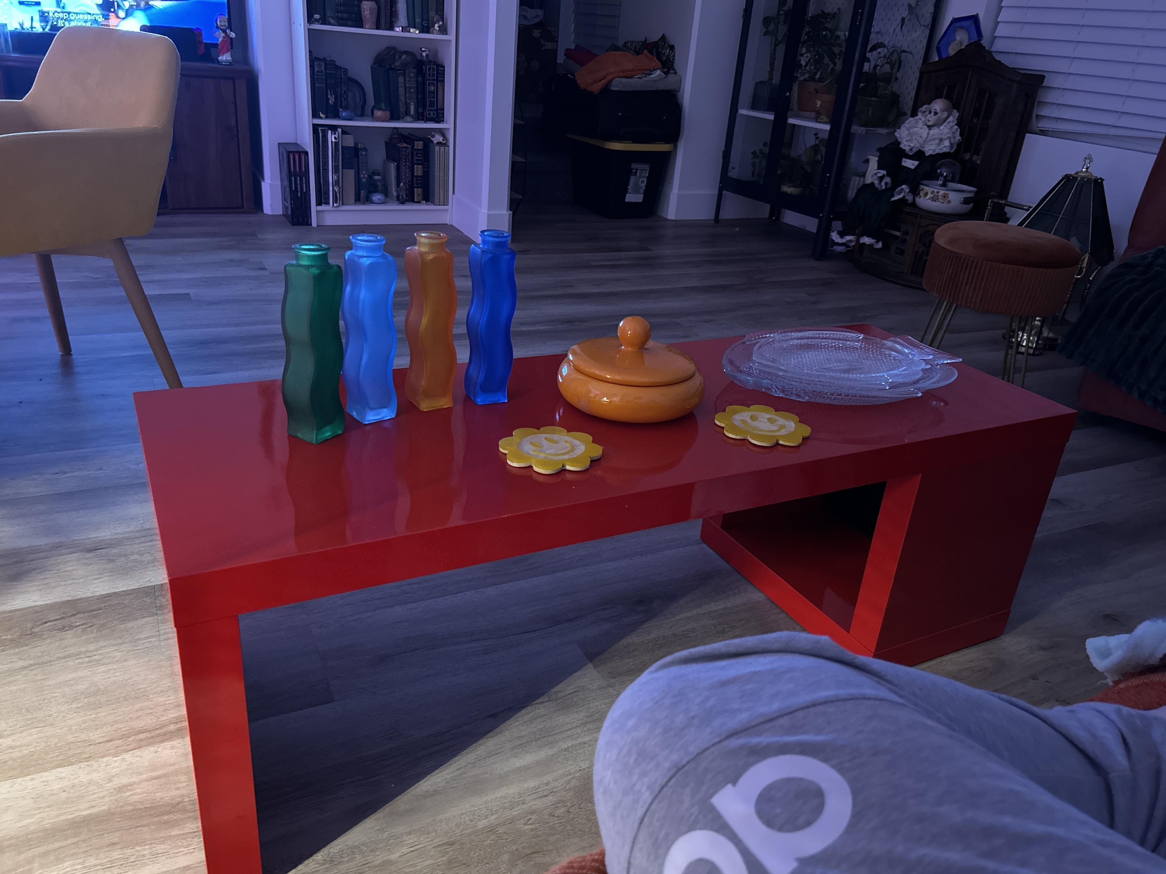 Coffee Table with Asymmetrical Shelf in High Gloss Red