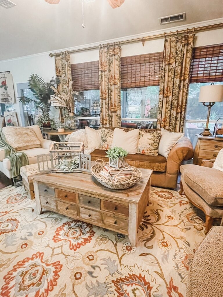 Coffee Table with Multi-Drawer Front and Large Floral Rug