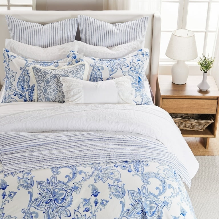 Comforter Set: Floral Paisley Print Layered Pillow Style