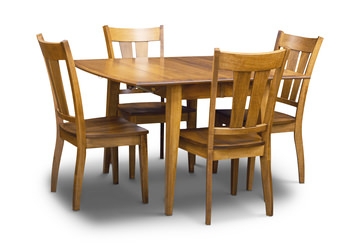 Dining Set in Honey Oak with Transitional Slat Back Chairs