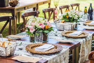 Dining Table Set: Lace Runner Rustic Garden Table Setting