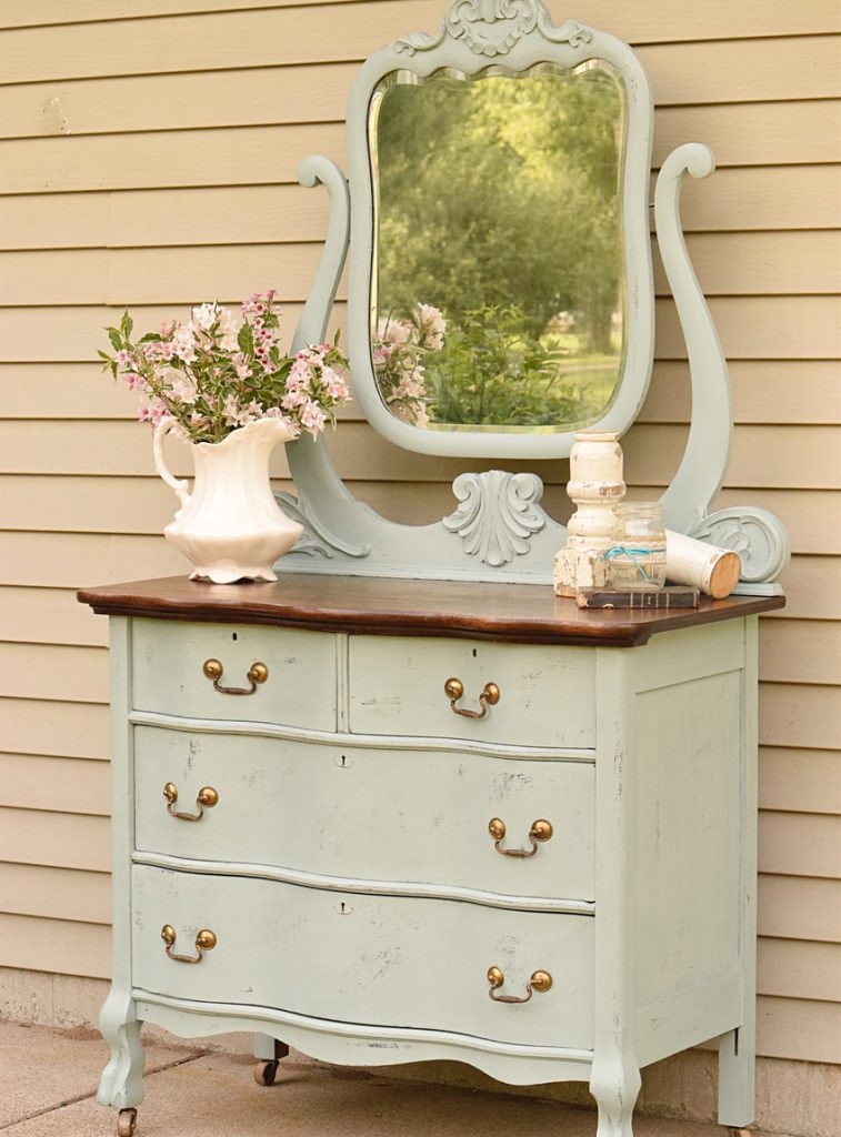 Dresser With Mirror Seafoam Serpentine Front Chest